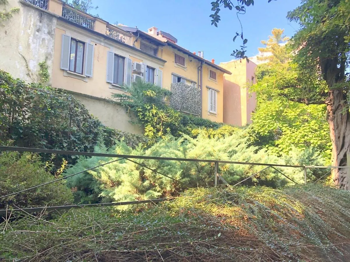San Babila - Luxury Milanese Apartment
