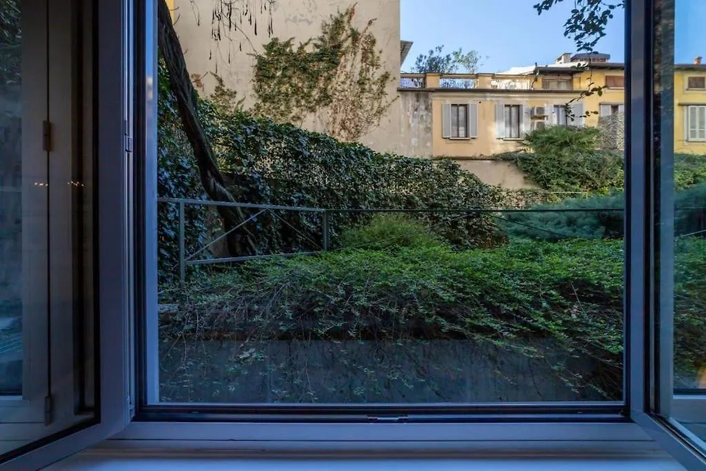 San Babila - Luxury Milanese Apartment Itália