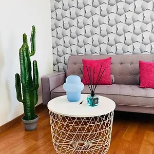 Apartamento Comecasa 2 Bedrooms 450mt From Duomo, Milão